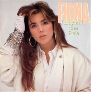 Fiona - Beyond The Pale in der Gruppe CD bei Bengans Skivbutik AB (1015882)