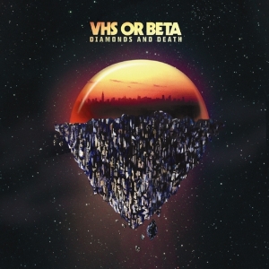 Vhs Or Beta - Diamonds & Death in der Gruppe CD bei Bengans Skivbutik AB (1049664)