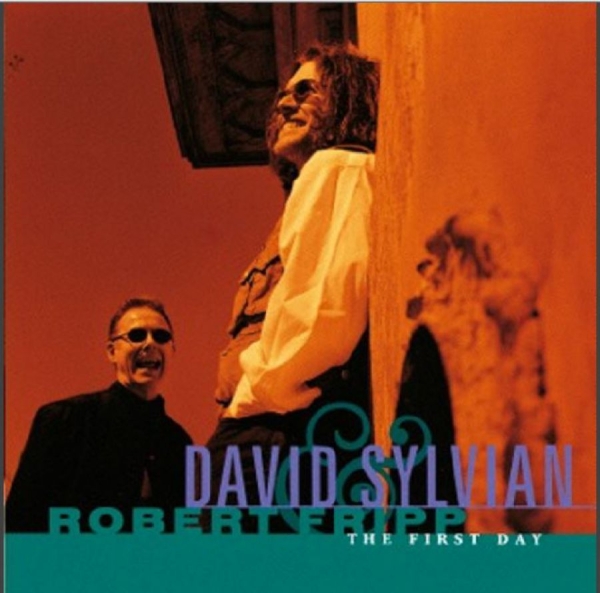 Sylvian/Fripp - First Day in der Gruppe CD / Bestseller bei Bengans Skivbutik AB (1060749)