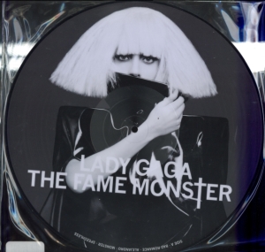 Lady Gaga - Fame Monster (Picture Disc) in der Gruppe Minishops / Lady Gaga bei Bengans Skivbutik AB (1562616)