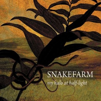 Snakefarm - My Halo At Half-Light in der Gruppe CD / Worldmusic/ Folkmusik bei Bengans Skivbutik AB (1795409)