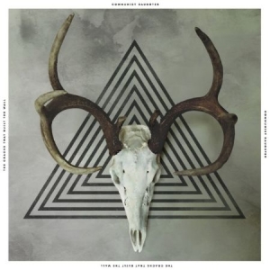 Communist Daughter - Cracks That Built The Wall in der Gruppe VINYL bei Bengans Skivbutik AB (2103215)