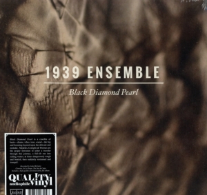 1939 Ensemble - Black Diamond Pearl in der Gruppe VINYL bei Bengans Skivbutik AB (2116214)