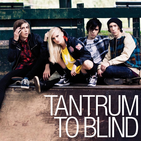Tantrum To Blind - Walk Out in der Gruppe CD / Pop bei Bengans Skivbutik AB (2124276)