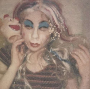 World Is A Beautiful Place & I Am N - Long Live Happy Birthday - in der Gruppe VINYL / Pop-Rock bei Bengans Skivbutik AB (2548869)