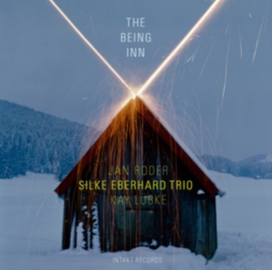Silke Eberhard Trio - The Being Inn in der Gruppe CD bei Bengans Skivbutik AB (2557530)