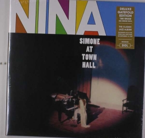 Simone Nina - At Town Hall (Gatefold Cover) in der Gruppe VINYL bei Bengans Skivbutik AB (2849121)