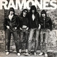 RAMONES - RAMONES (REMASTERED VINYL) in der Gruppe -Start Vinyl bei Bengans Skivbutik AB (3029840)