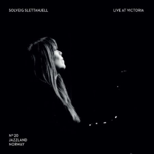 Slettahjell Solveig - Live At Victoria in der Gruppe CD bei Bengans Skivbutik AB (3052665)