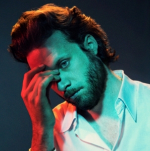 Father John Misty - God's Favorite Customer in der Gruppe CD / CD Bestseller der 2010er bei Bengans Skivbutik AB (3217208)