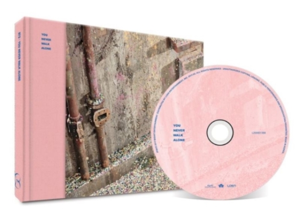 BTS - You Never Walk Alone (Random version) in der Gruppe CD / K-Pop bei Bengans Skivbutik AB (3217741)
