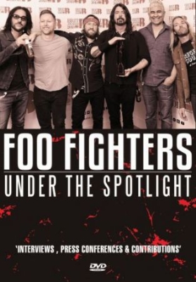 Foo Fighters - Under The Spotlight (Dvd Documentar in der Gruppe DVD & BLU-RAY bei Bengans Skivbutik AB (3227519)