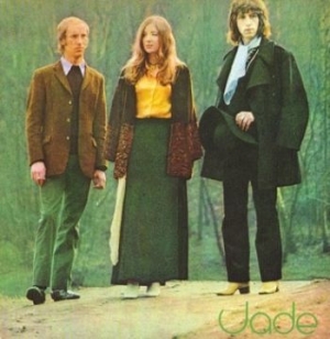 Jade - Fly On Strange Wings in der Gruppe CD bei Bengans Skivbutik AB (3464562)