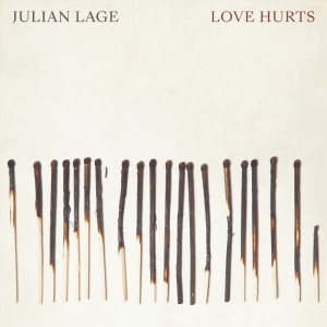 Lage Julian - Love Hurts in der Gruppe CD bei Bengans Skivbutik AB (3498339)