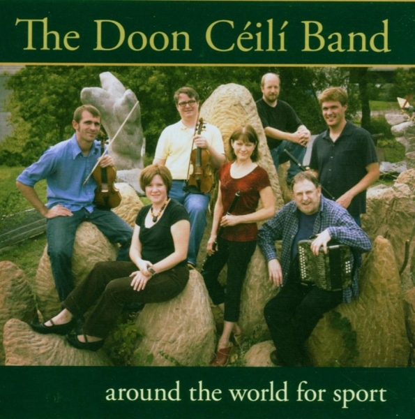 Doon Ceili Band - Around The World For Sport in der Gruppe CD / Worldmusic/ Folkmusik bei Bengans Skivbutik AB (3529566)