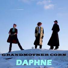 Grandmother Corn - DAPHNE in der Gruppe VINYL bei Bengans Skivbutik AB (3586560)