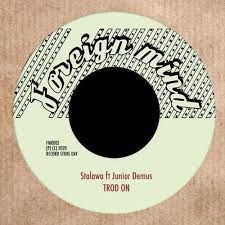 Stalawa Feat Junior Demus - Trod On in der Gruppe UNSERE TIPPS / Record Store Day / RSD2013-2020 bei Bengans Skivbutik AB (3846430)