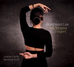 Bongwool Lee - My Singing Fingers in der Gruppe CD / Jazz/Blues bei Bengans Skivbutik AB (3923552)