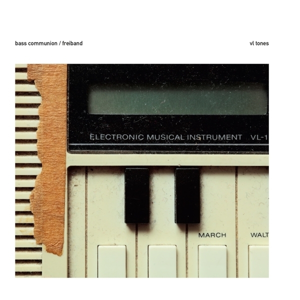 Bass Communion/Freiband - Vl Tones in der Gruppe CD / Rock bei Bengans Skivbutik AB (3927784)