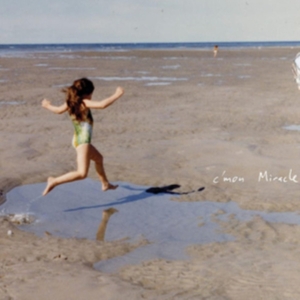 Mirah - C'mon Miracle (Sea Blue Vinyl) in der Gruppe VINYL / Pop-Rock bei Bengans Skivbutik AB (3987456)