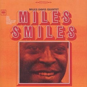 Davis Miles - Miles Smiles in der Gruppe Övrigt /  bei Bengans Skivbutik AB (4002549)