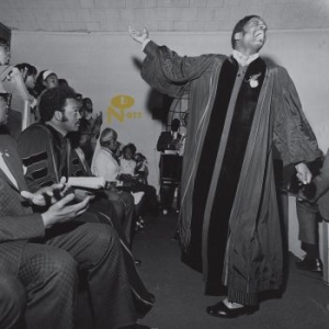 Pastor T.L. Barrett And The Youth F - I Shall Wear A Crown in der Gruppe VINYL / RnB-Soul bei Bengans Skivbutik AB (4040692)