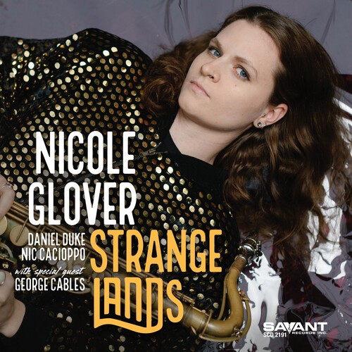 Clover Nicole - Strange Lands in der Gruppe CD / Jazz/Blues bei Bengans Skivbutik AB (4042603)