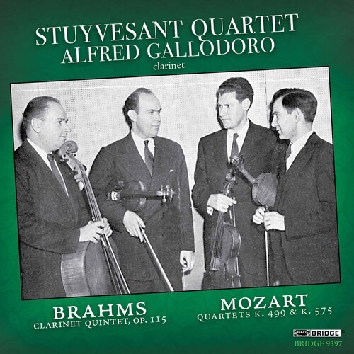 Brahms/Mozart - Clarinet Quintet/String Quartets in der Gruppe CD / Klassiskt bei Bengans Skivbutik AB (4046744)