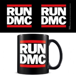 Run Dmc - RUN DMC (Logo) Black Mug in der Gruppe CDON - Exporterade Artiklar_Manuellt / Muggar_CDON_Exporterade bei Bengans Skivbutik AB (4063700)