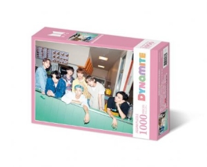 BTS - BTS - 'Dynamite' Puzzle 735x510(mm) 1000 in der Gruppe MERCHANDISE / Merch / K-Pop bei Bengans Skivbutik AB (4081831)