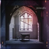 Vrsty - Welcome Home in der Gruppe CD bei Bengans Skivbutik AB (4118454)