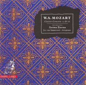 Mozart W A - Piano Concertos 15 & 16 in der Gruppe Externt_Lager / Naxoslager bei Bengans Skivbutik AB (4125014)