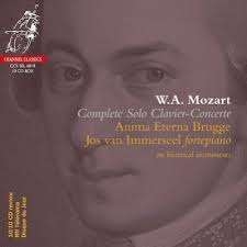 Mozart W A - Complete Piano Concertos in der Gruppe CD bei Bengans Skivbutik AB (4126021)