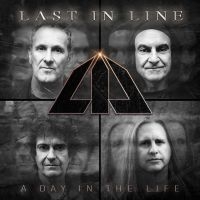 Last In Line - A Day In The Life (Silver Vinyl) in der Gruppe VINYL / Hårdrock bei Bengans Skivbutik AB (4181639)