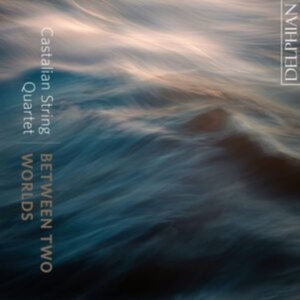 Castalian String Quartet - Between Two Worlds in der Gruppe Externt_Lager / Naxoslager bei Bengans Skivbutik AB (4204182)