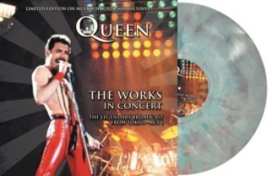 Queen - The Works In Concert (Coloured) in der Gruppe VINYL / Hårdrock,Pop-Rock bei Bengans Skivbutik AB (4244540)