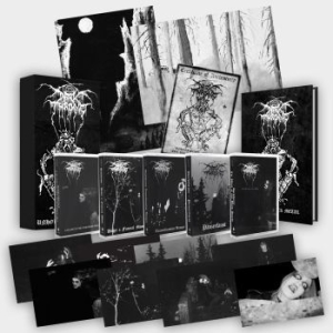 Darkthrone - Unholy Black Metal (5 Mc Box) in der Gruppe Hårdrock bei Bengans Skivbutik AB (4262114)