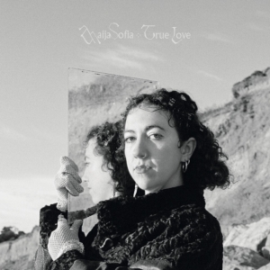 Sofia Maija - True Love (Indie Exclusive, Red Vin in der Gruppe VINYL / Hårdrock,Pop-Rock bei Bengans Skivbutik AB (4281333)