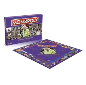 HM Queen Elizabeth II Monopoly in der Gruppe CDON - Exporterade Artiklar_Manuellt / Merch_CDON_exporterade bei Bengans Skivbutik AB (4301606)