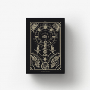 WayV - 2023 SM ARTIST SEASON'S GREETING + PHOTOCARD in der Gruppe Merchandise bei Bengans Skivbutik AB (4305241)