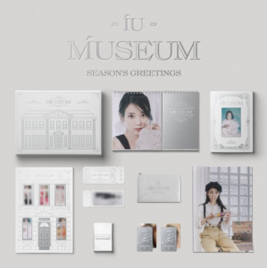 IU - 2023 IU Season's Greetings in der Gruppe Minishops / K-Pop Minishops / K-Pop Sonstige bei Bengans Skivbutik AB (4305245)