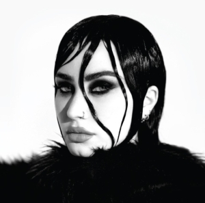 Demi Lovato - Revamped in der Gruppe Övrigt /  bei Bengans Skivbutik AB (4309148)