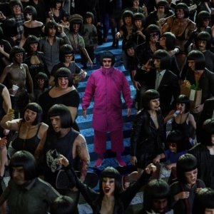 Oliver Tree - Alone In A Crowd in der Gruppe CD / Pop-Rock bei Bengans Skivbutik AB (4313540)