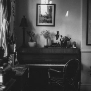 Strawberry Guy - F Song & Mrs Magic (Strings Version in der Gruppe VINYL / Pop-Rock bei Bengans Skivbutik AB (4315759)