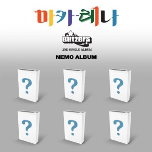 BLITZERS - 2nd Single Album (Macarena) NEMO Random  in der Gruppe CD / K-Pop bei Bengans Skivbutik AB (4354488)