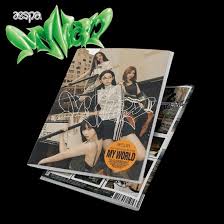Aespa - 3rd Mini Album (MY WORLD) (Tabloid Ver.) in der Gruppe CD bei Bengans Skivbutik AB (4355411)