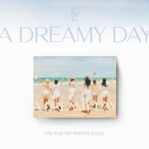 IVE - THE 1ST PHOTOBOOK (A DREAMY DAY) in der Gruppe Minishops / K-Pop Minishops / IVE bei Bengans Skivbutik AB (4403231)