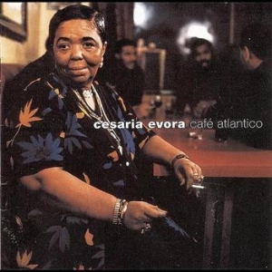 Cesaria Evora - Cafe Atlantico in der Gruppe CD / Pop-Rock bei Bengans Skivbutik AB (517110)