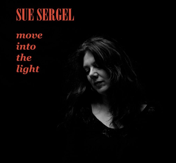 Sergel Sue - Move Into The Light in der Gruppe CD / Bestseller bei Bengans Skivbutik AB (539077)