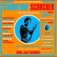 Soul Jazz Records Presents - Studio One Scorcher (Transparent Or in der Gruppe VINYL bei Bengans Skivbutik AB (5506052)